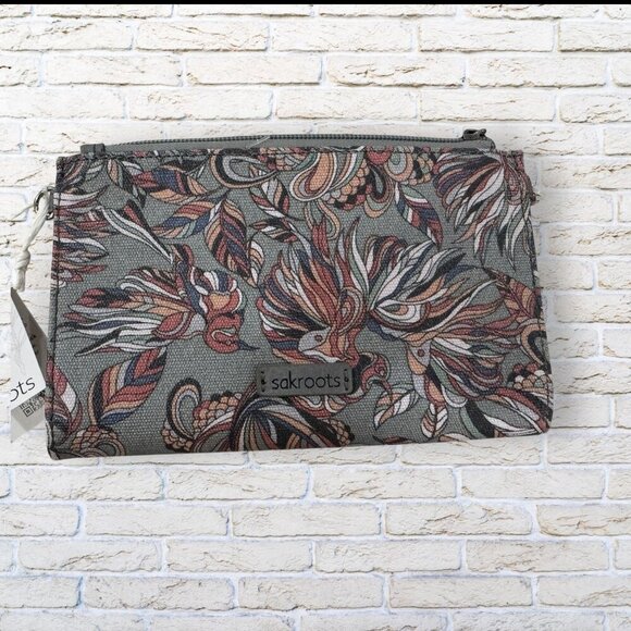 Sakroots Women's Multicolor Wristlet NWT Wallet - Picture 2 of 3